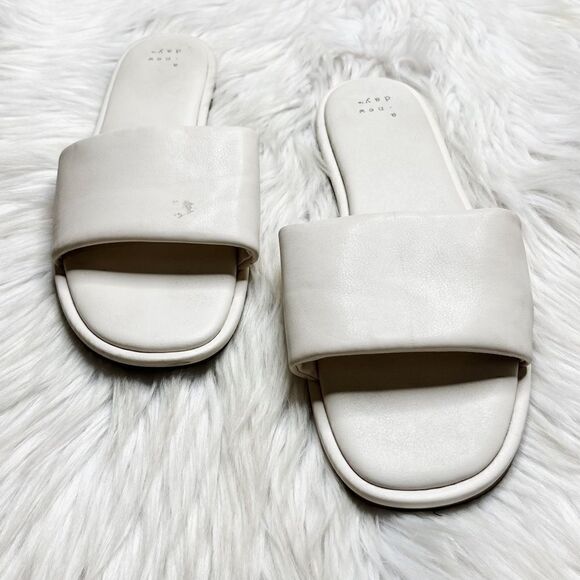 a new day faux leather flat slides white size 9 - Picture 1 of 5